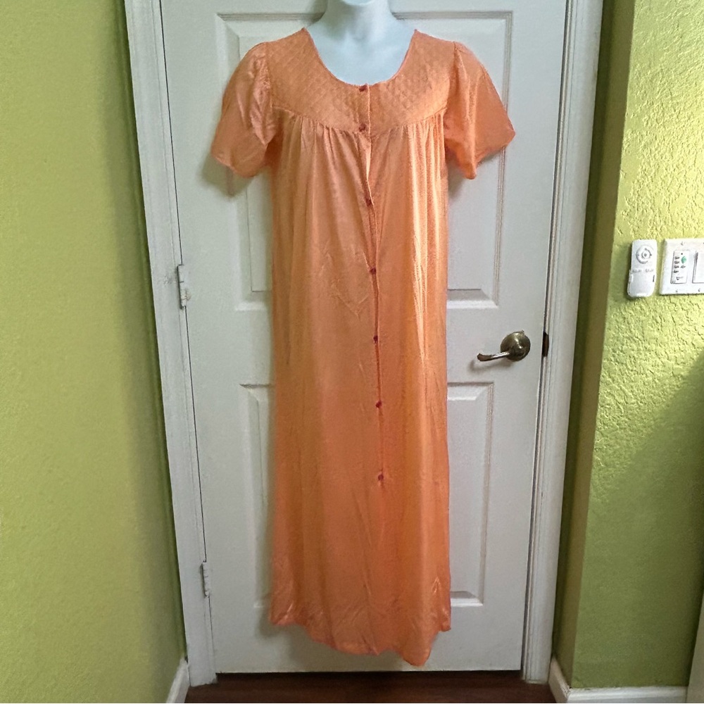 Peach Orange Robe Vintage Long Lightweight Button Up Loungewear Relax Sz Medium